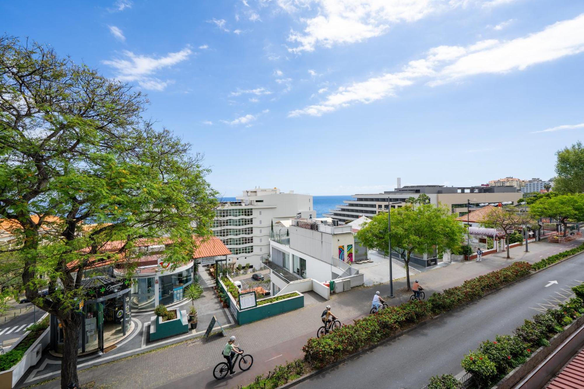 Lido II By An Island Apart Funchal  Exteriör bild
