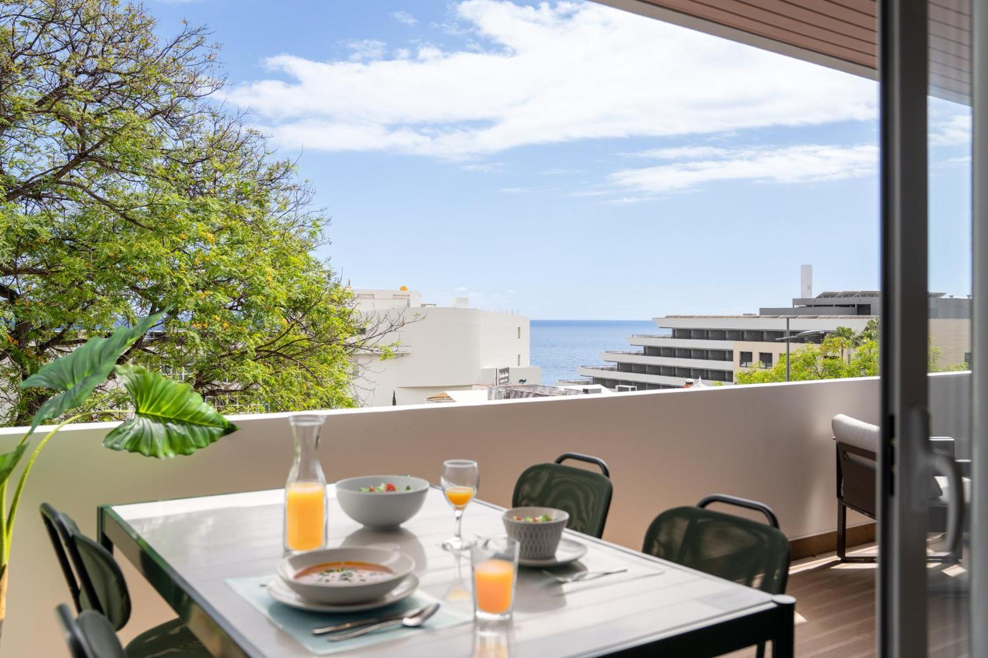 Lido II By An Island Apart Funchal  Exteriör bild